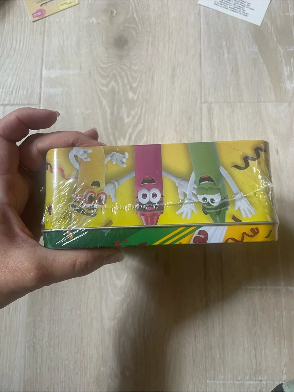 Crayola Happy 64th Birthday 64 Crayons Collector's Tin Confetti Nontoxic 2022